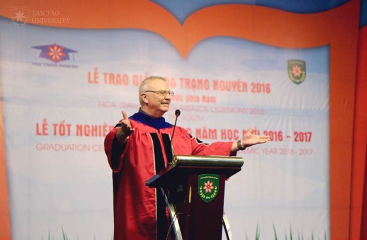 Đại sứ Mỹ Michael Michalak tâm huyết với giáo dục đại học Việt Nam