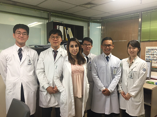 Ngành Y ĐH Tân Tạo: Bài học đầu tiên là “tinh thần áo trắng”