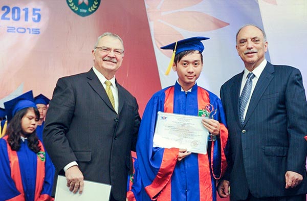 Hành trình 10 năm vun trồng cho các đoá hoa Trạng Nguyên