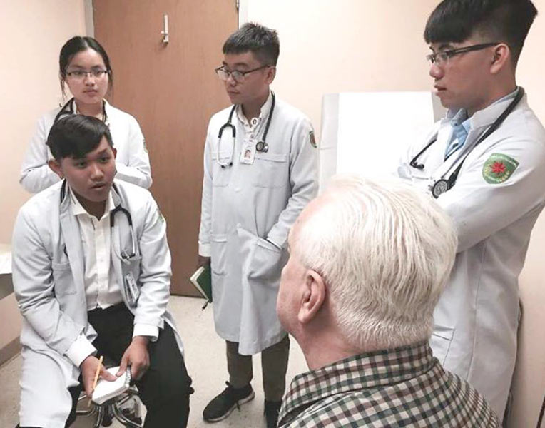 The 2018 Summer Clerkships of TTU medical students in the United States, in Korea, and in Vietnam