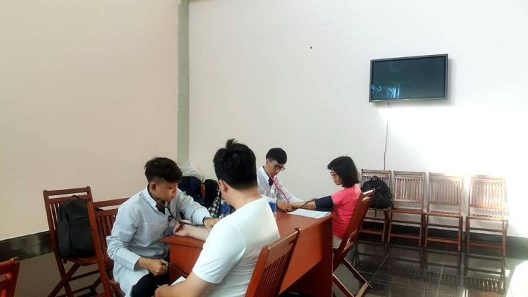 Đợt khám sức khỏe định kỳ năm 2019 của SV Đại học Tân Tạo