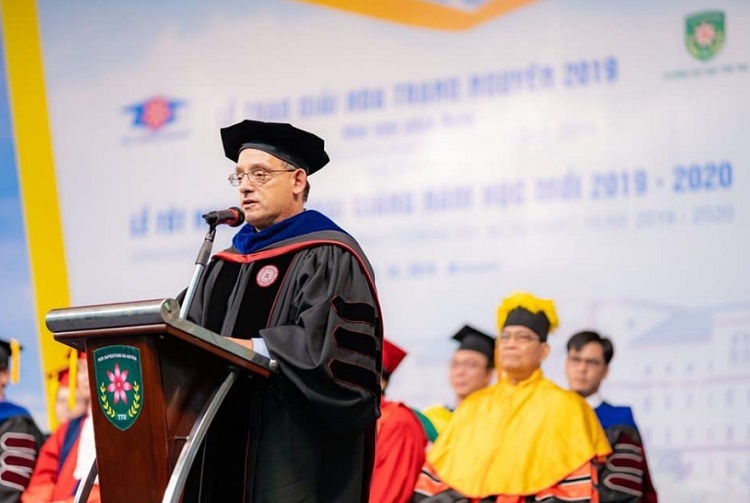 Excellence in Teaching and Learning and Innovation in Research at Tan Tao University School of Medicine