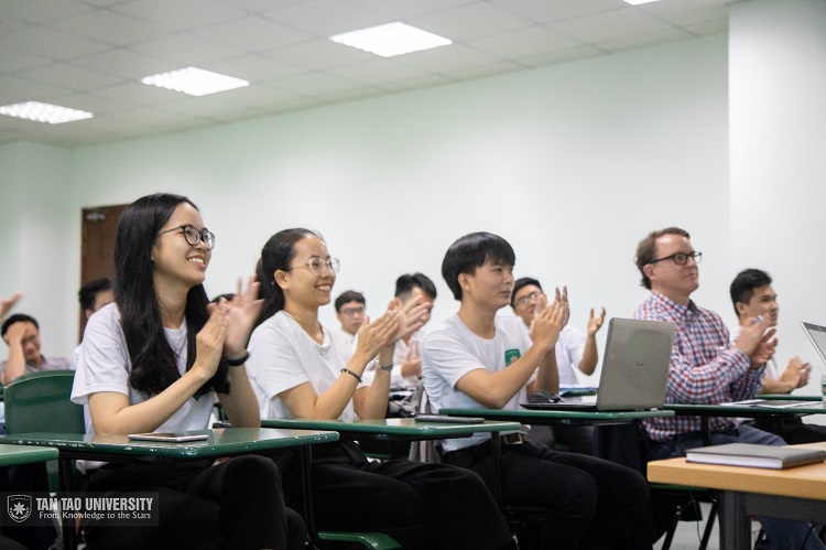 Tan Tao Scholarship: A Leverage To Complete Bachelor’s Degree