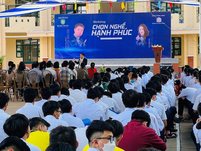 Đại học Tân Tạo khởi động Quỹ học bổng “Bệ phóng” trị giá 50 tỷ đồng