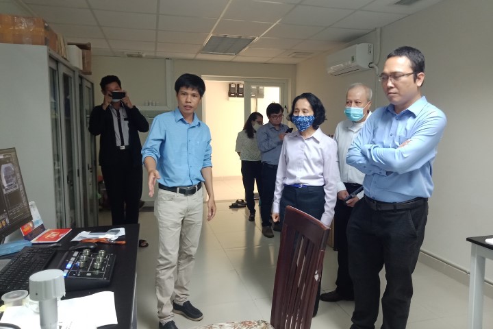Chemistry Applications in Cancer and in Mental Disorder”  tại Viện Công nghệ Hóa học Quận 12, HCM