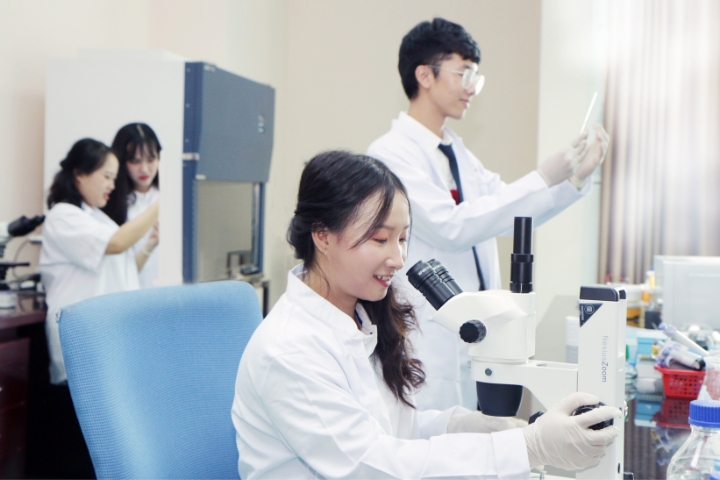 Cơ hội săn “học bổng toàn phần” ngành Công nghệ sinh học