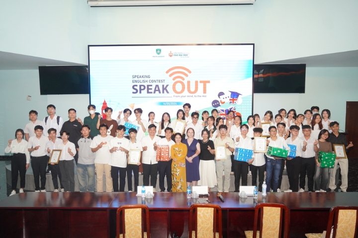 “English Speaking Contest – Speak Out”: Marking the journey of personal development